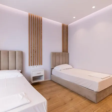 Hotel Broadway Boutique 4*