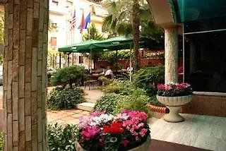 Broadway Boutique 4* Tirana