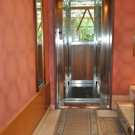 Broadway Boutique Hotel Tirana