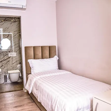 Broadway Hotel Tirana Hotel