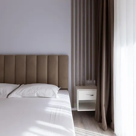 Broadway Boutique 4* Tirana