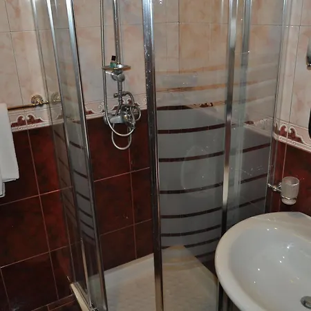 Broadway Hotel Tirana Hotel 4*