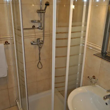 Broadway Hotel Tirana