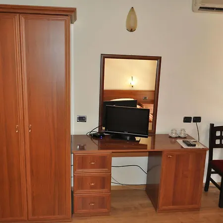 Hotel Broadway Hotel Tirana