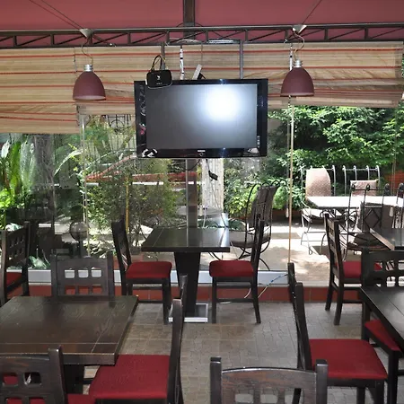 Hotel Broadway Hotel Tirana 4*