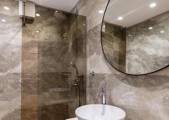 Broadway Boutique Hotel Hotel Tirana